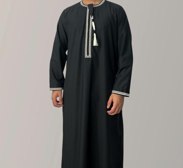 Solid Color Round Neck Embroidered Thick Tassel Oman Gowns Saudi Arabia Men - Image 8