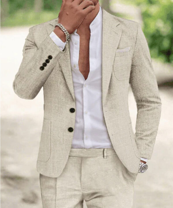 A Single Row Of Two Buckle Large Pocket Suit Jackets - Image 4