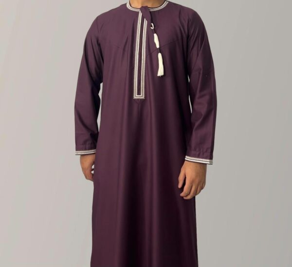 Solid Color Round Neck Embroidered Thick Tassel Oman Gowns Saudi Arabia Men - Image 4
