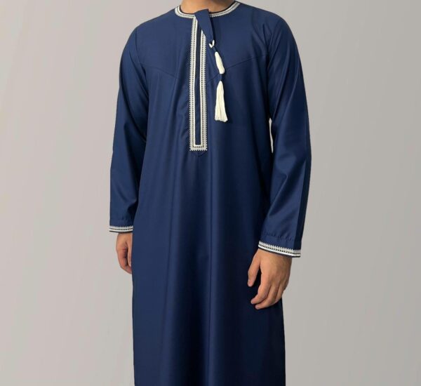 Solid Color Round Neck Embroidered Thick Tassel Oman Gowns Saudi Arabia Men - Image 5