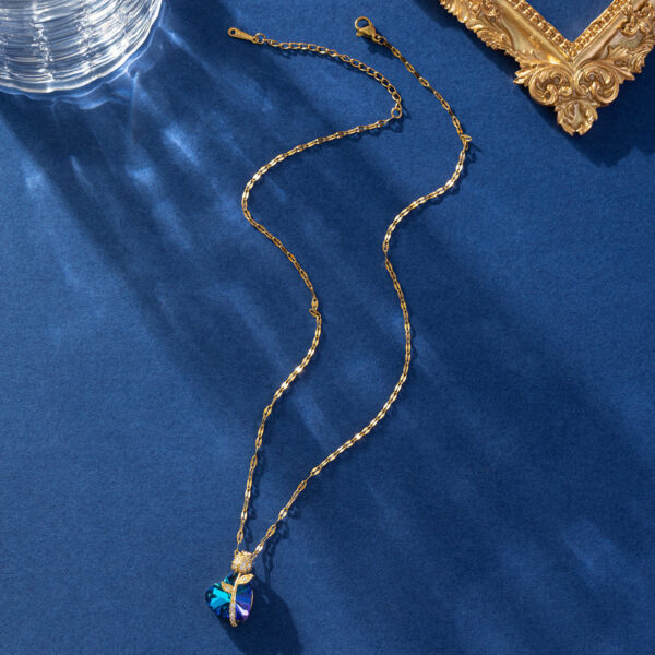 Women's Fashion Sapphire Heart Pendant Necklace - Image 2